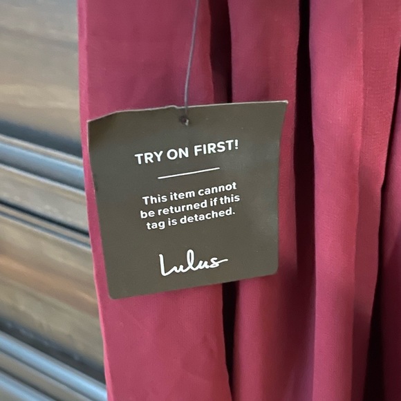 Brand new burgundy dress - Picture 5 of 5